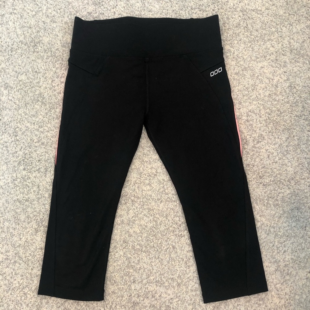 LORNA JANE CROPPED LEGGINGS